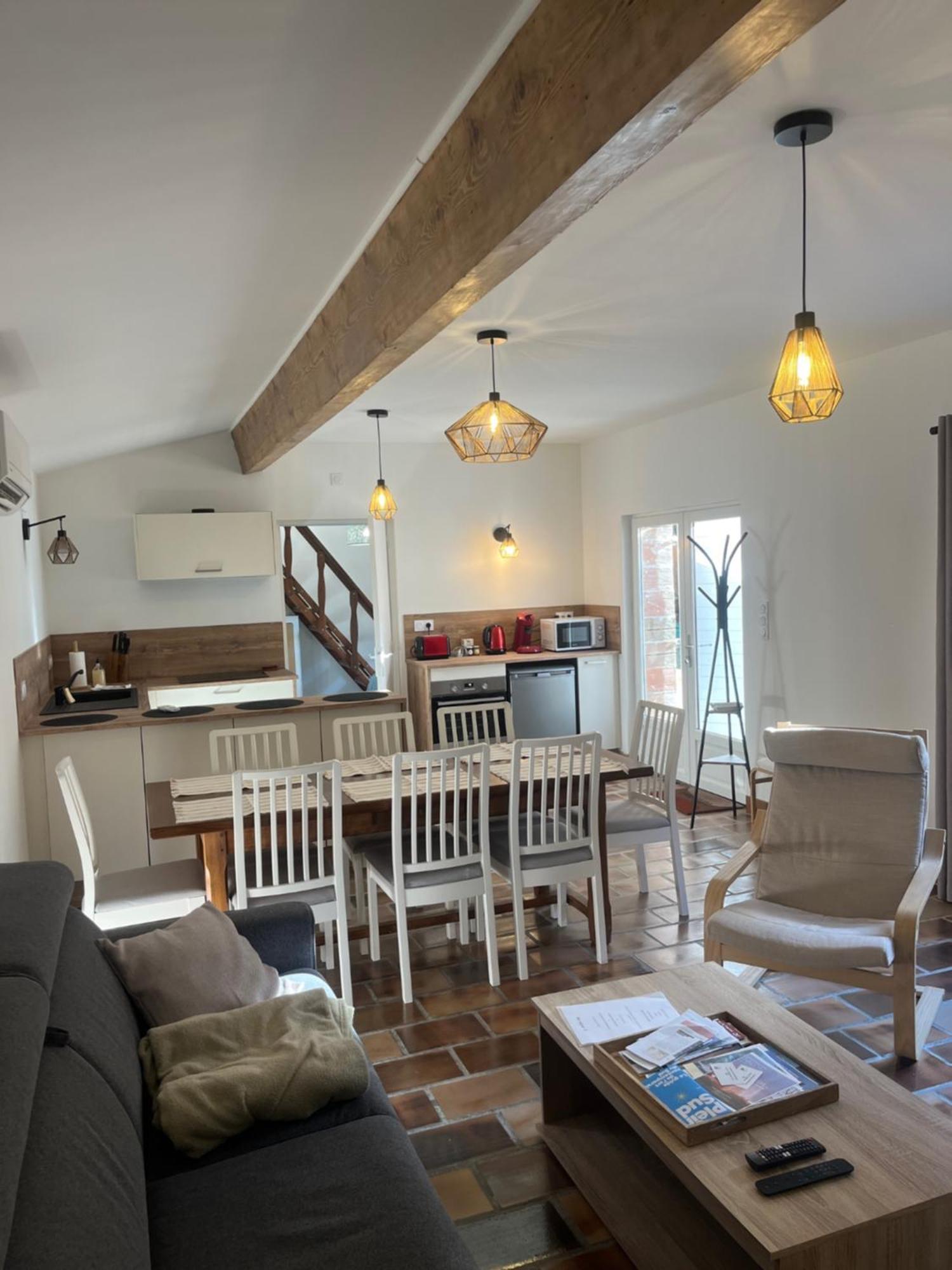 Gite En Provence Dans Grand Jardin Avec Piscine Partagee Cornillon-Confoux Buitenkant foto